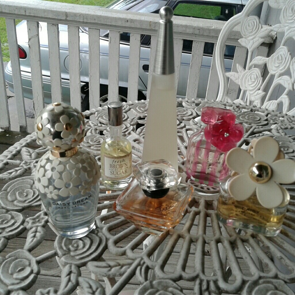 Bundle of 6 expensive parfums